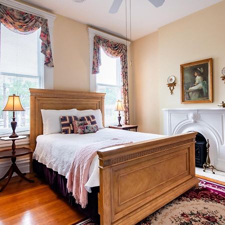 Dupont Mansion Bed & Breakfast Louisville Bagian luar foto