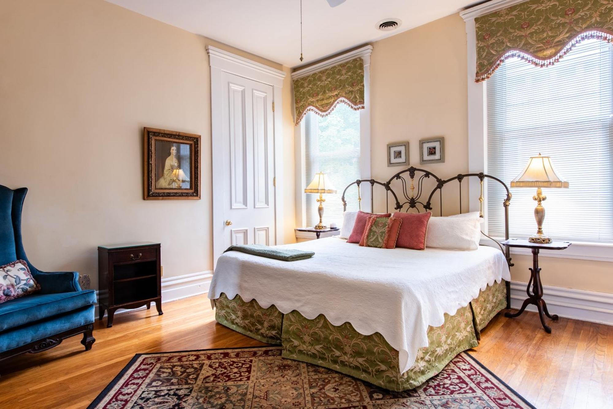 Dupont Mansion Bed & Breakfast Louisville Ruang foto