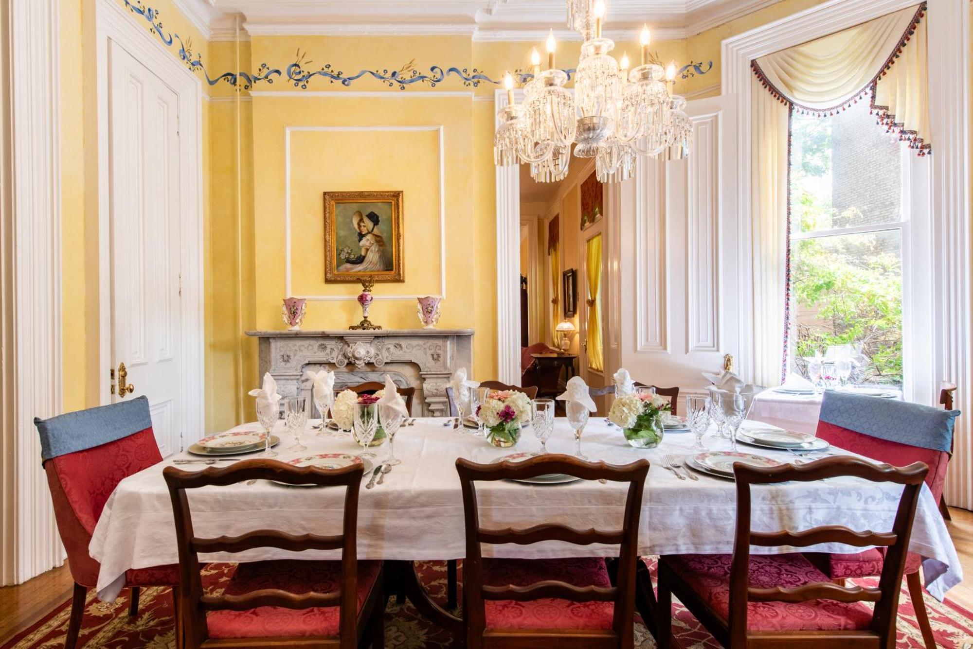 Dupont Mansion Bed & Breakfast Louisville Bagian luar foto