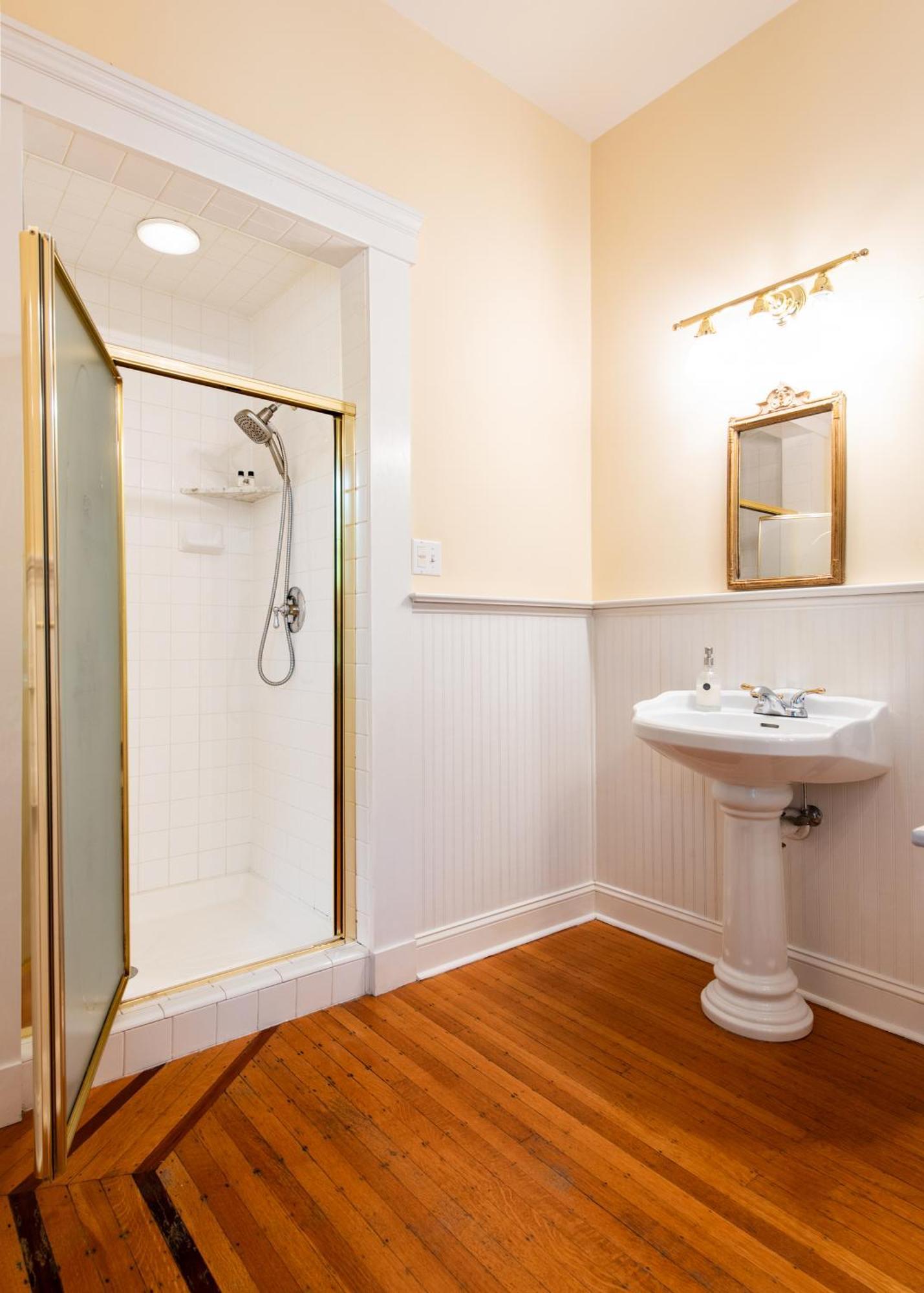 Dupont Mansion Bed & Breakfast Louisville Bagian luar foto