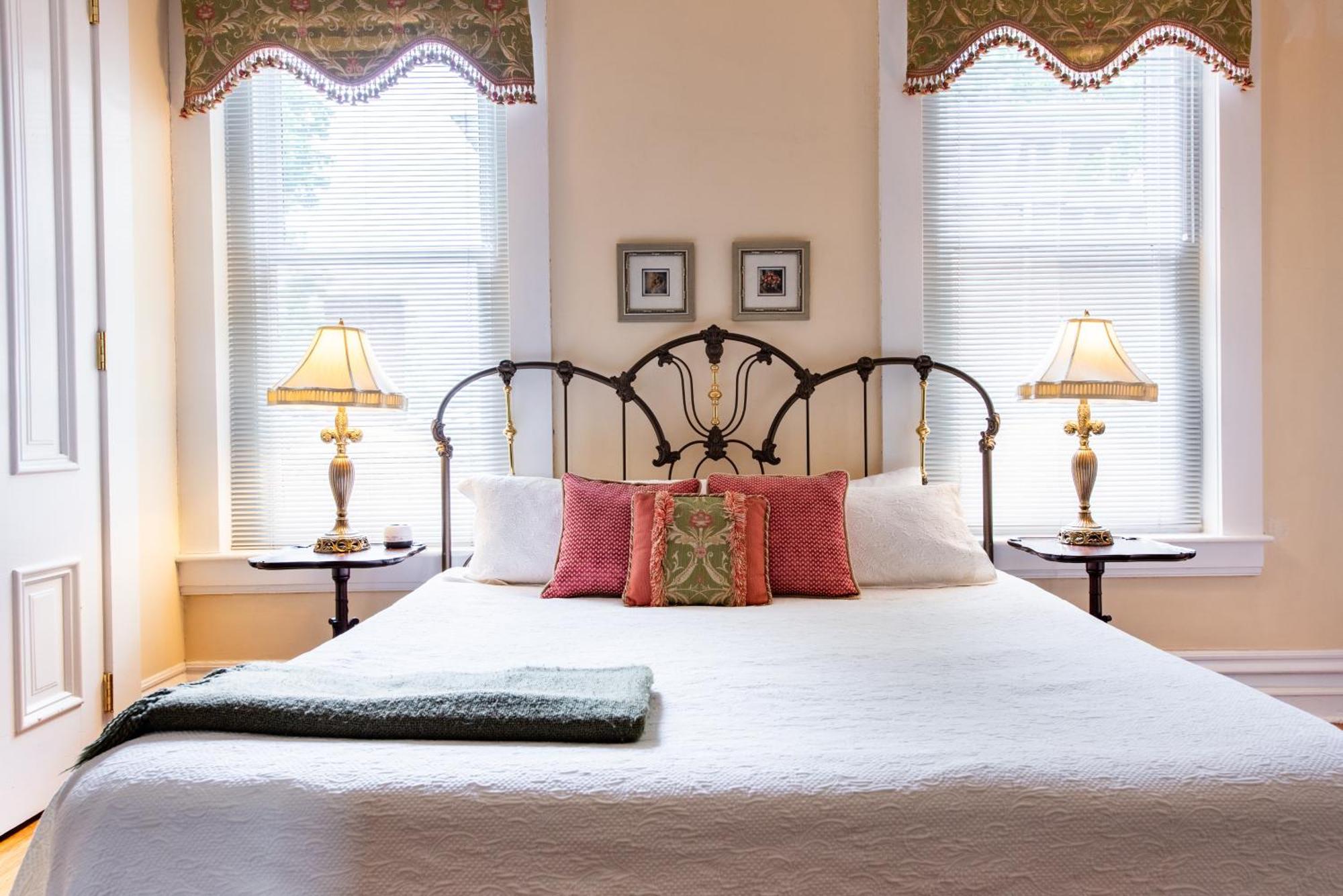 Dupont Mansion Bed & Breakfast Louisville Ruang foto