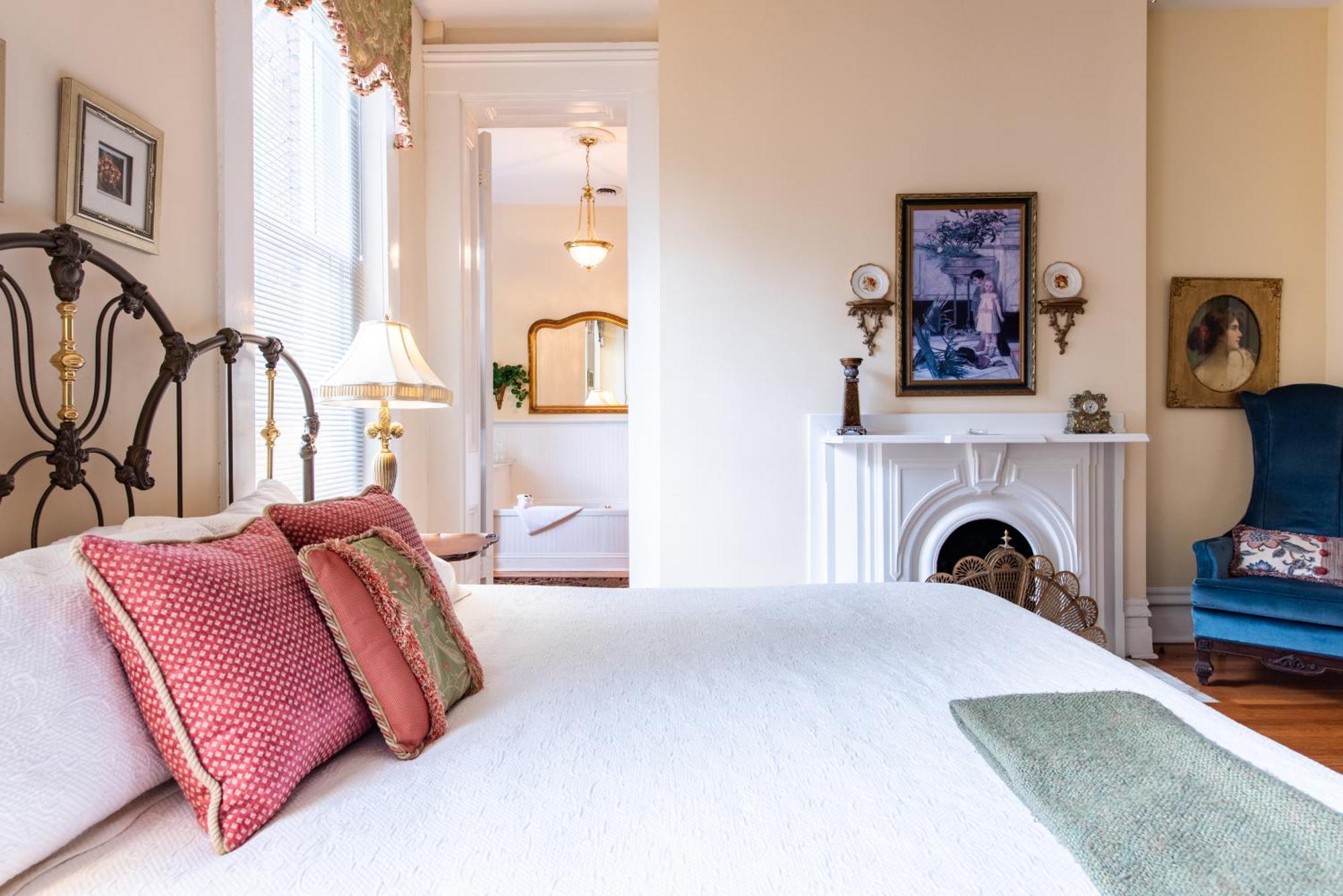 Dupont Mansion Bed & Breakfast Louisville Ruang foto