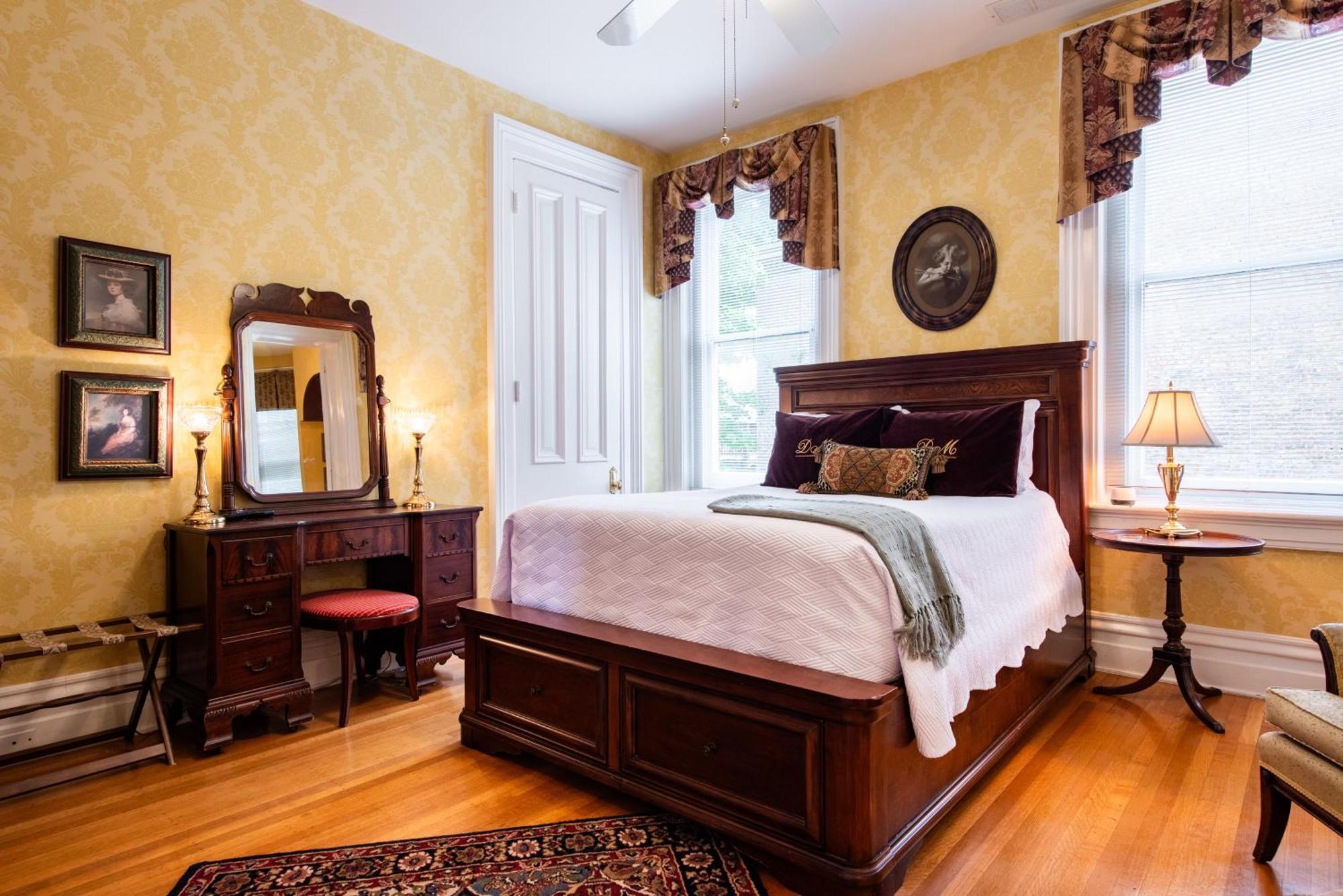 Dupont Mansion Bed & Breakfast Louisville Ruang foto