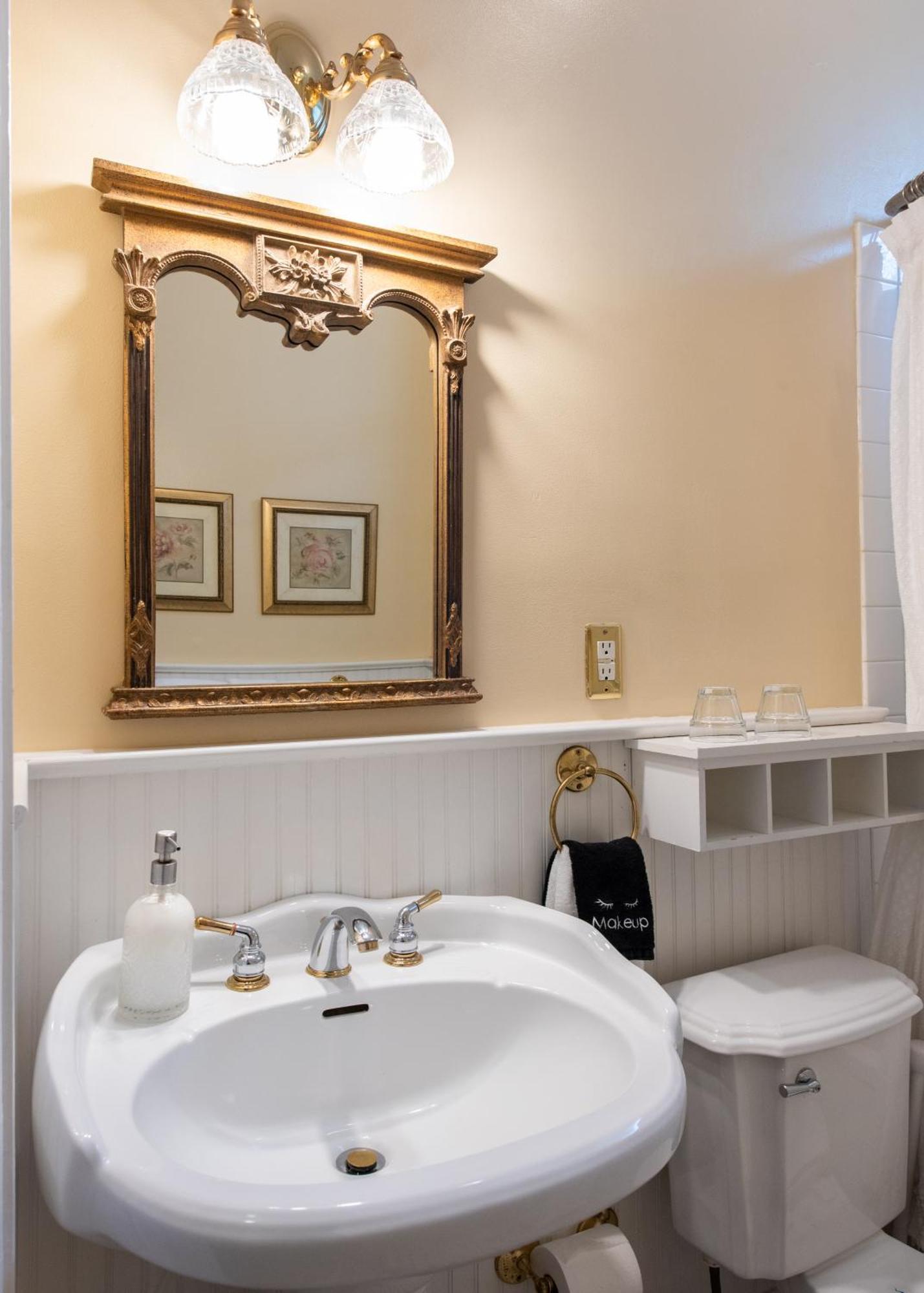 Dupont Mansion Bed & Breakfast Louisville Ruang foto