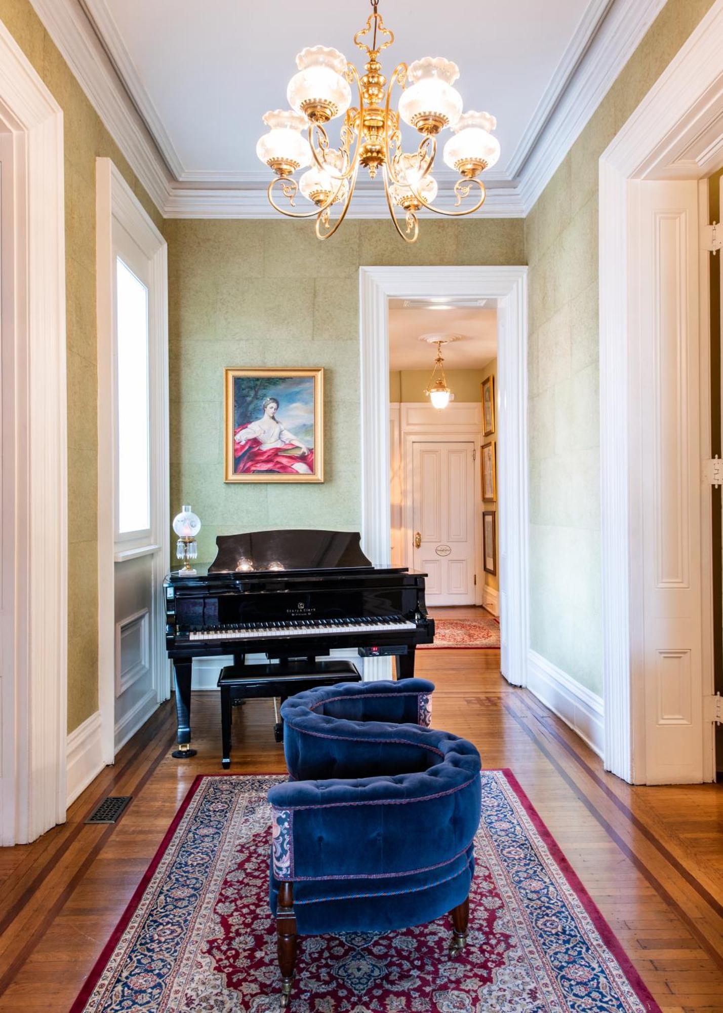 Dupont Mansion Bed & Breakfast Louisville Bagian luar foto