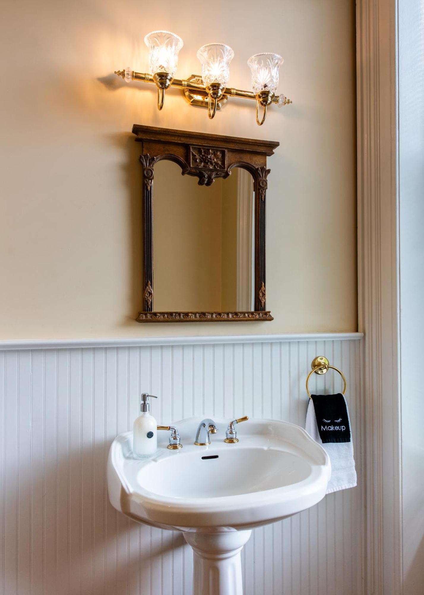 Dupont Mansion Bed & Breakfast Louisville Ruang foto